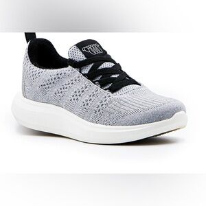Woolloomooloo Australian Merino Wool Eden Sneakers Grey/Black Size 37 (US 6.5-7)